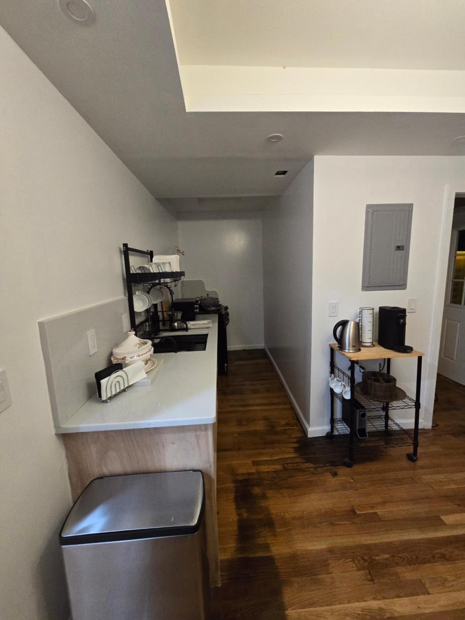 Beautiful Boston Bedroom - New Renovation Экстерьер фото