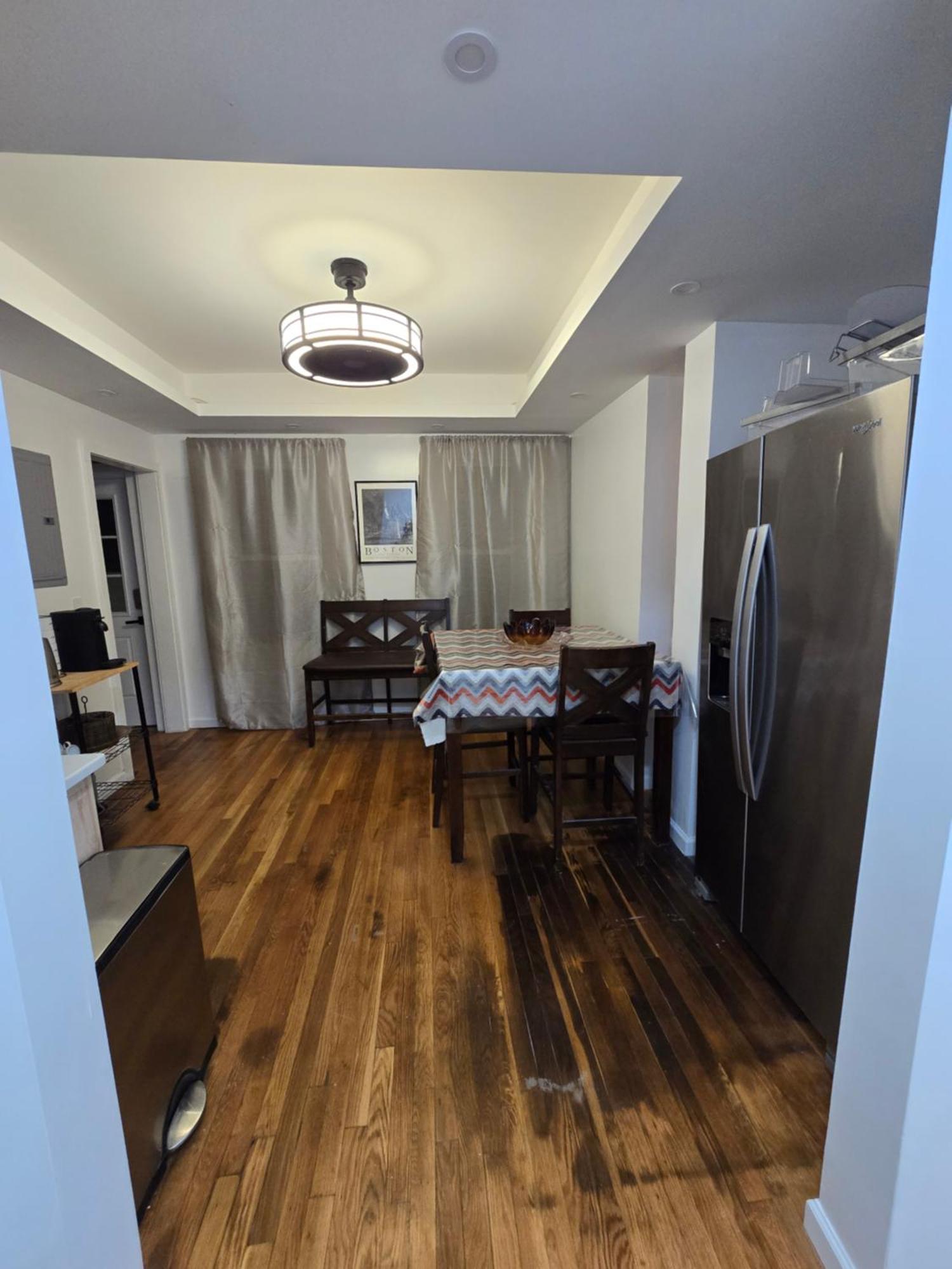 Beautiful Boston Bedroom - New Renovation Экстерьер фото